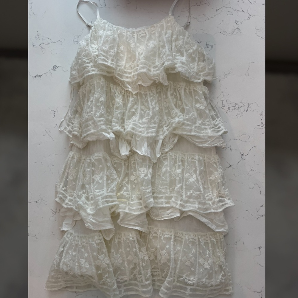 White lace tiered dress